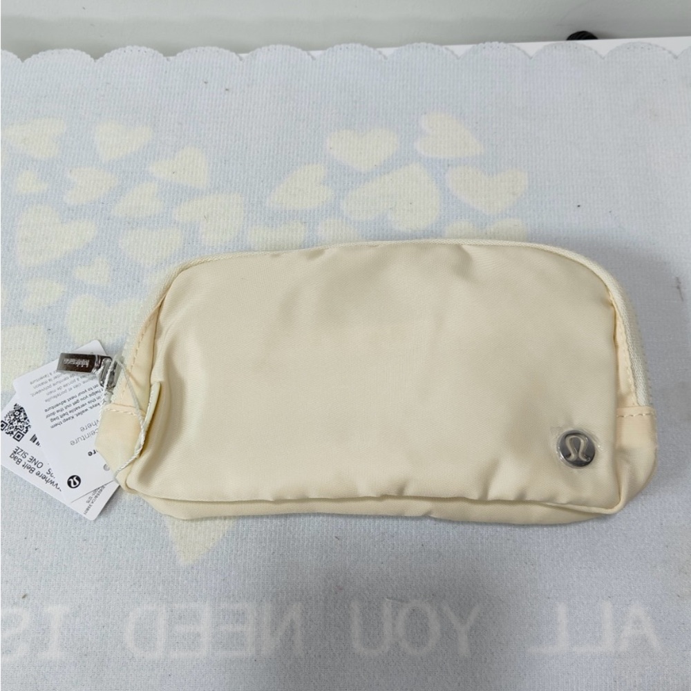 Lululemon Cream Pouch/Waist Bag